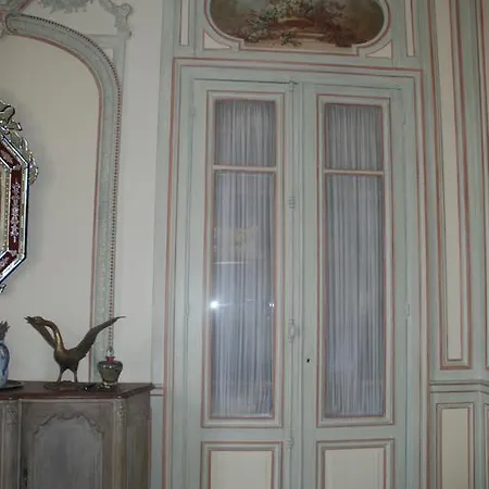 De Paris Apartment